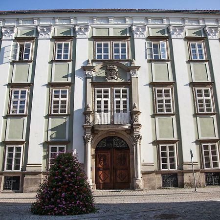 Althansky Palac Znojmo Kültér fotó
